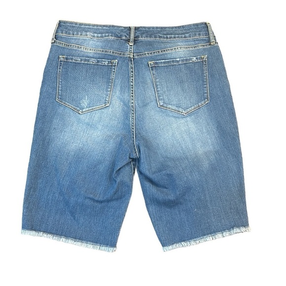 Code Bleu Chelsea Bermuda Raw Hem Denim Shorts Size 8 - Picture 2 of 10